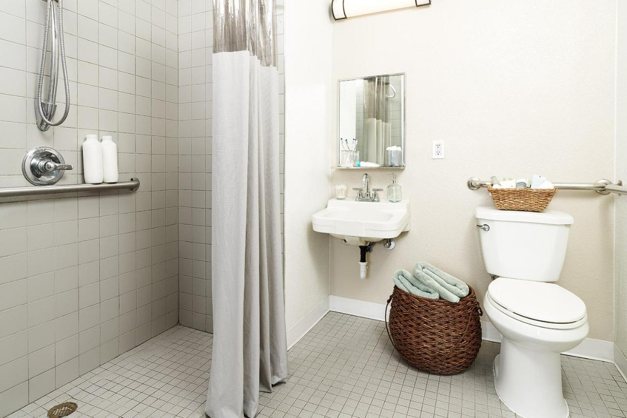 Intown Suites Extended Stay Lewisville Tx Valley View Dr Экстерьер фото